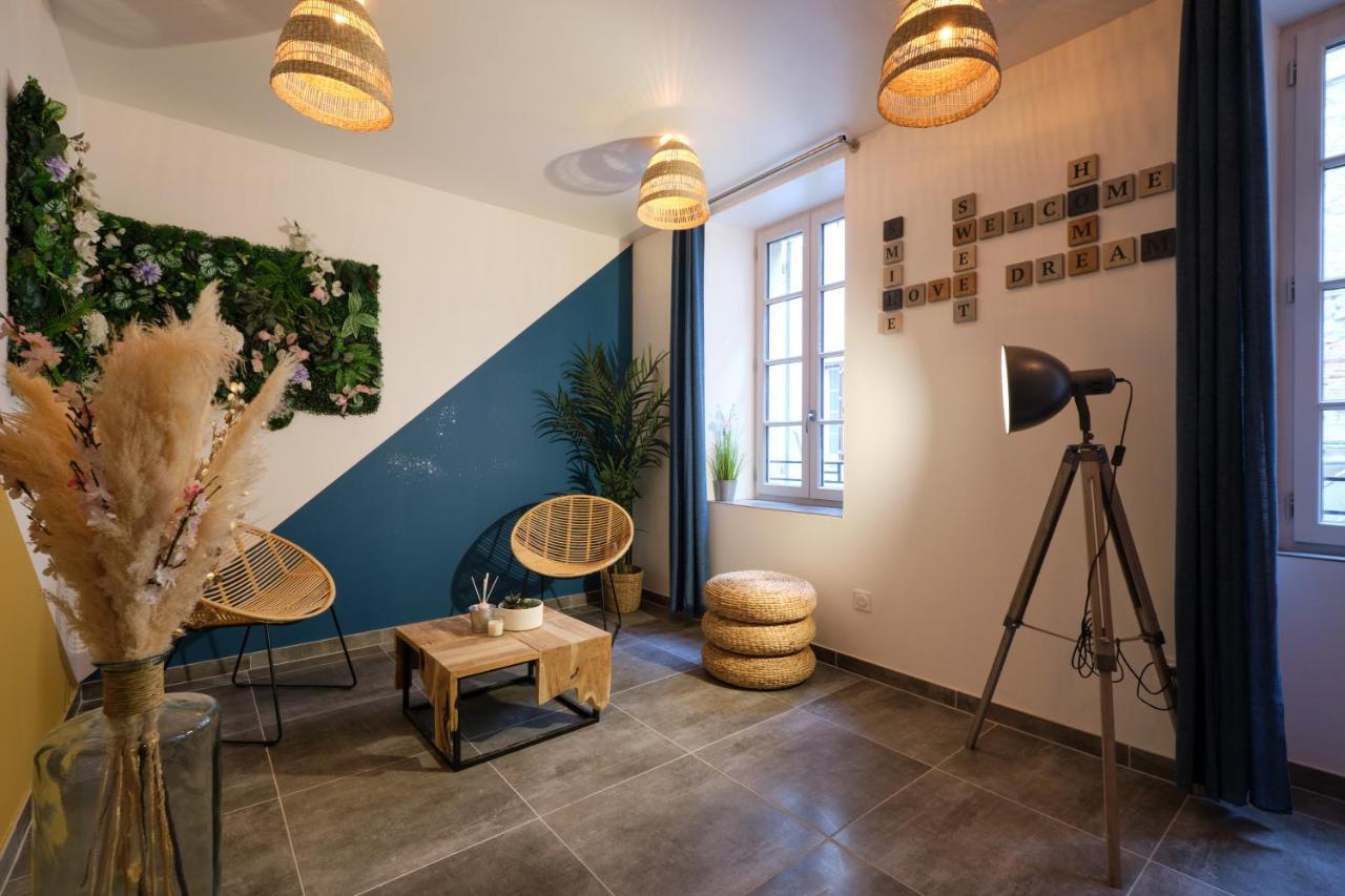 Place Carnot - Studio Tout Equipe Avec Jacuzzi Proche Toutes Commodites Каркассон Экстерьер фото