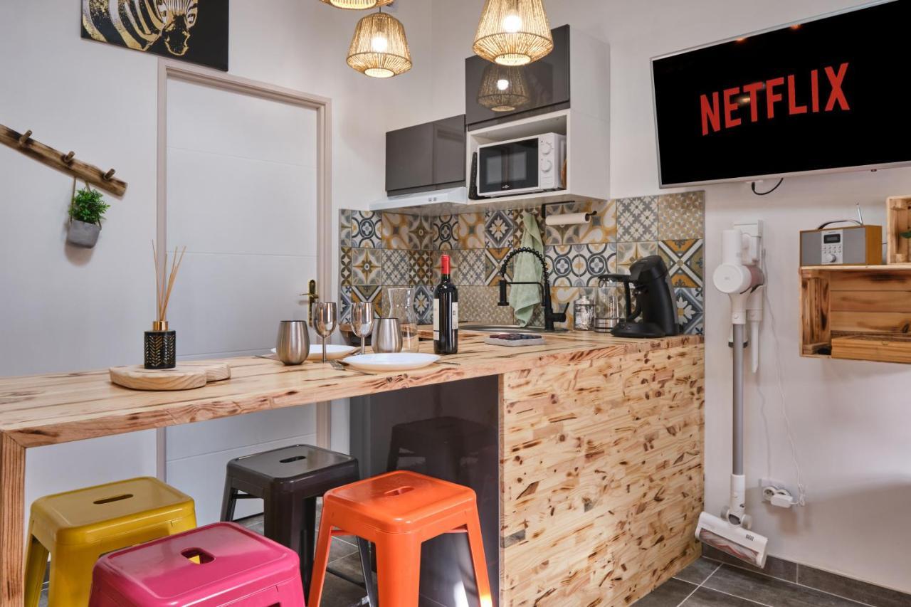 Place Carnot - Studio Tout Equipe Avec Jacuzzi Proche Toutes Commodites Каркассон Экстерьер фото